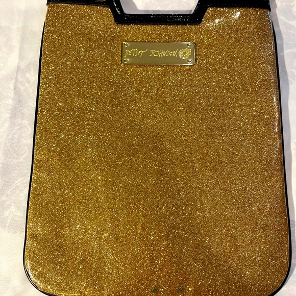 Betsey Johnson Golden Glam iPad or Tablet Sleeve - Picture 7 of 7